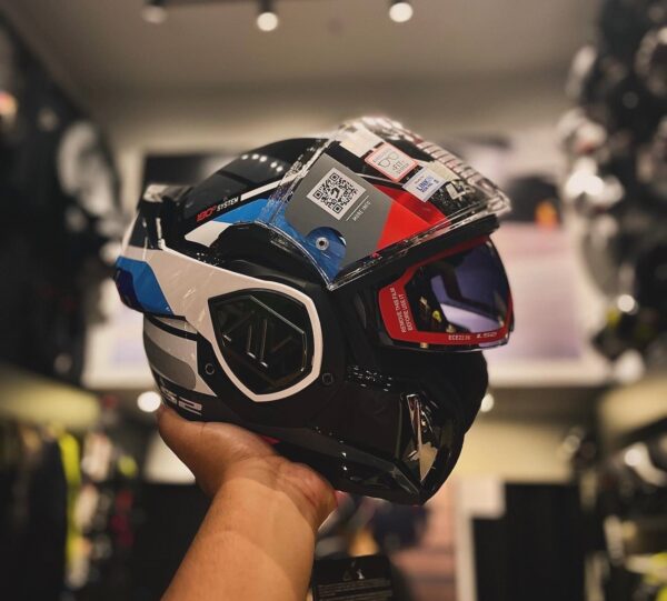 LS2 VALIANTE TRICOLOR